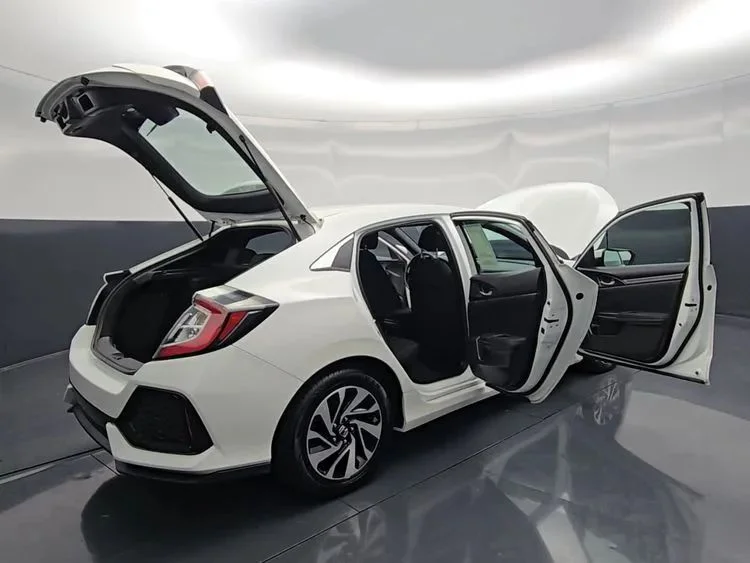 Used 2019  Honda LX Hatchback 4D image 22