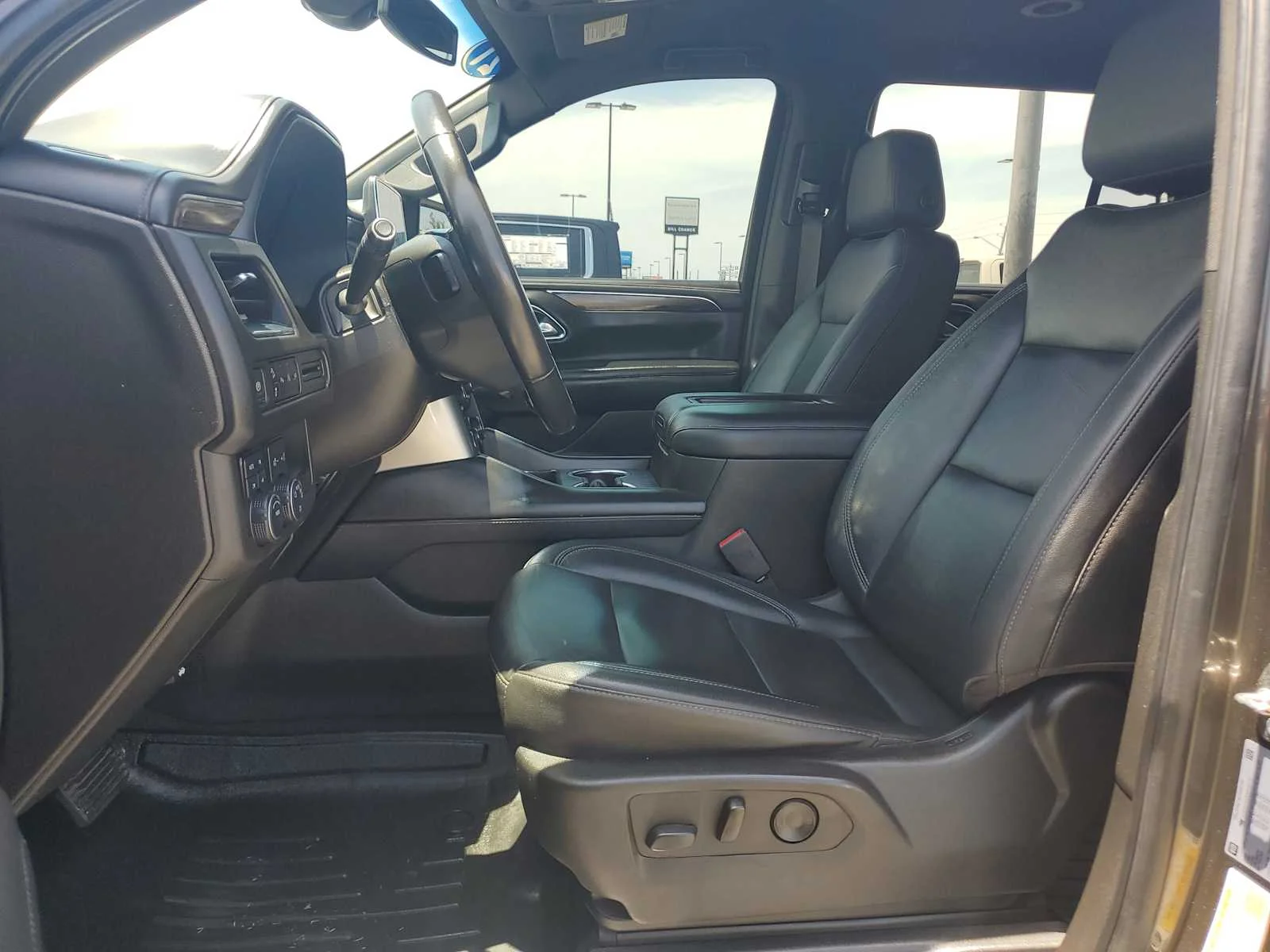 Used 2021 GRAYWOOD METALLIC Chevrolet Z71 image 13