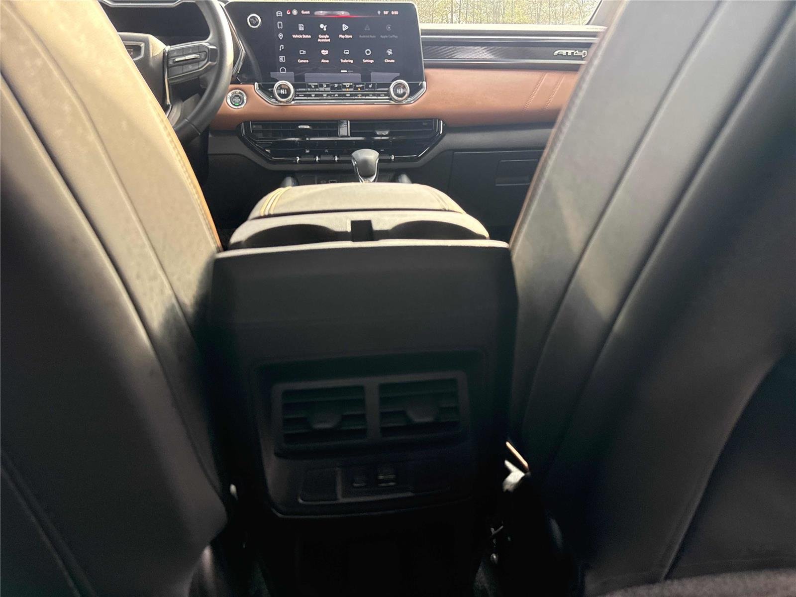 2024 GMC Canyon AT4 - Photo 29