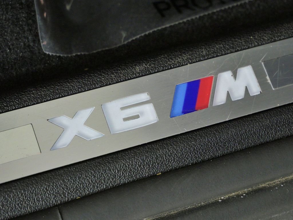 Used 2021 Donington Grey Metallic BMW Base image 23