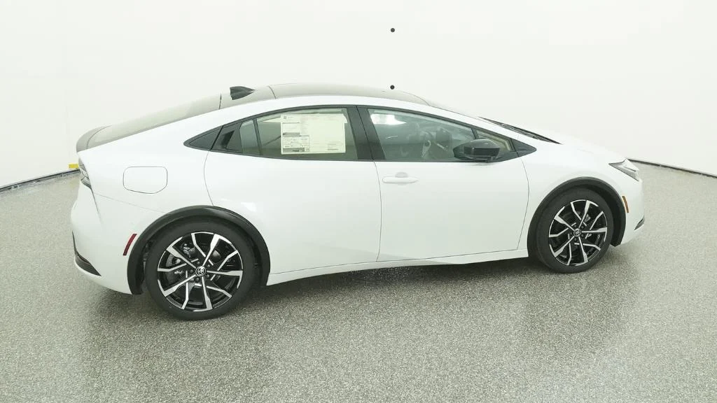 New 2026 Wind Chill Pearl Toyota XSE Premium image 13