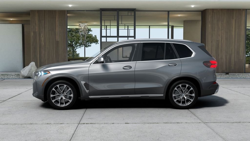 New 2026 Gray Metallic BMW xDrive40i image 4