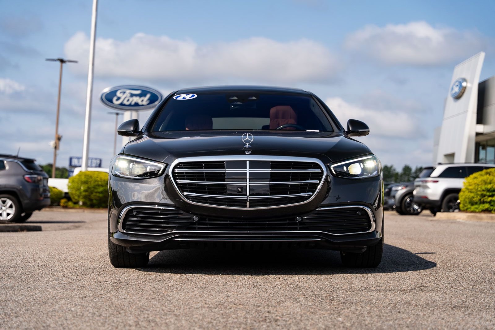 Used 2024  Mercedes-Benz S 580 image 1