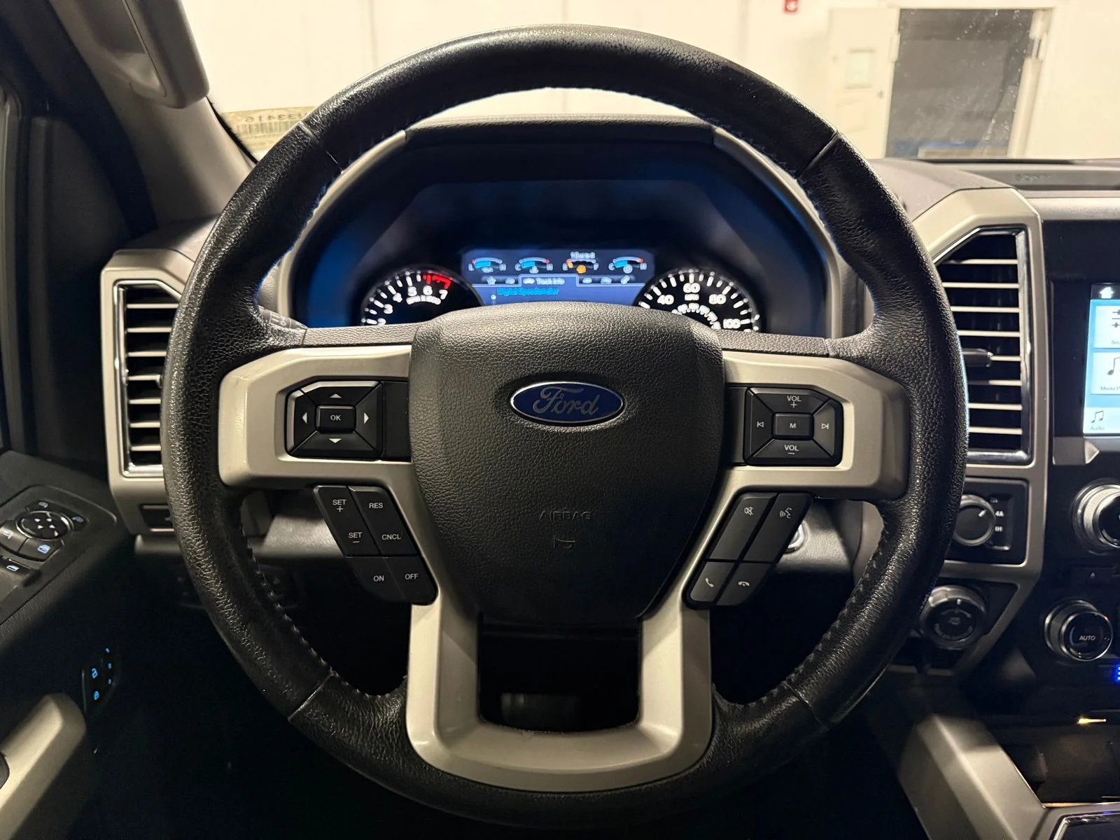 Used 2016 Red Ford Lariat image 12