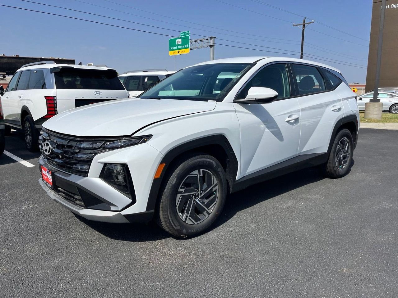 New 2026 White Hyundai SE image 3