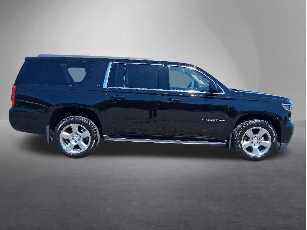 Used 2017 Chevrolet Suburban LT with VIN 1GNSKHKC9HR226903 for sale in Red Wing, Minnesota