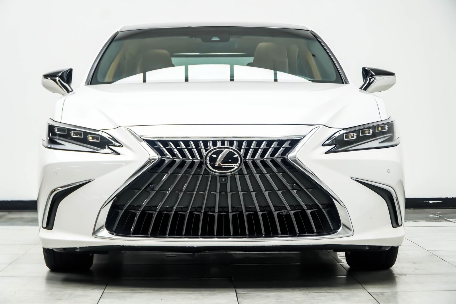 Used 2022 White Lexus 350 Ultra Luxury image 9