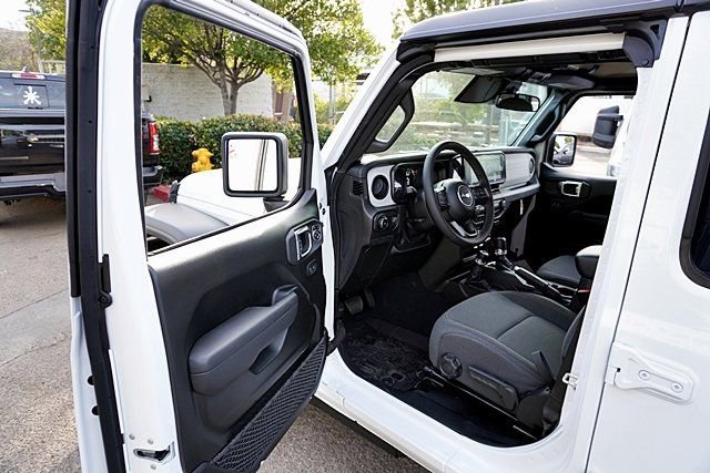 New 2026 Bright White Clear-Coat Exterior Paint Jeep Sport S image 42