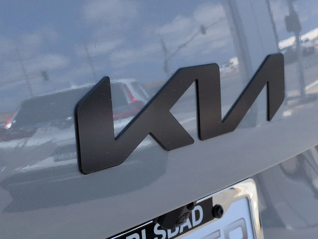 New 2027 Wolf Gray Kia X-Line SX Prestige image 32