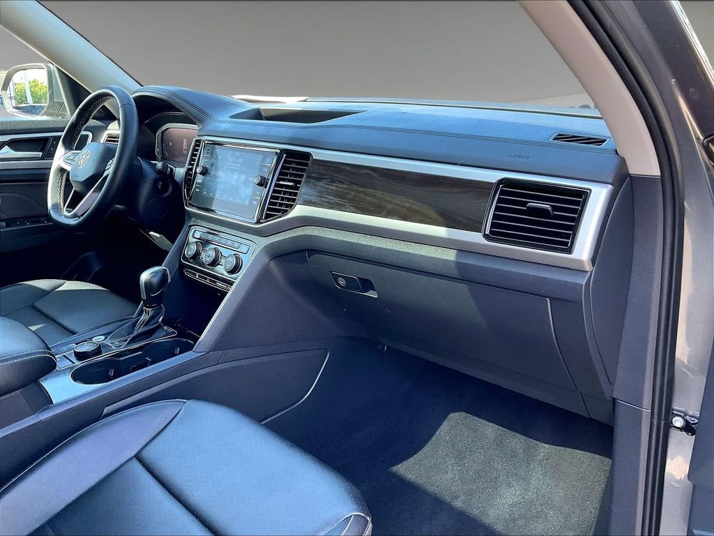 Used 2023 Gray Volkswagen 3.6L V6 SE w/Technology image 13
