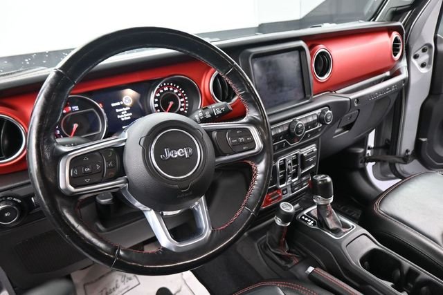 Used 2020 Silver Jeep Unlimited Rubicon image 27
