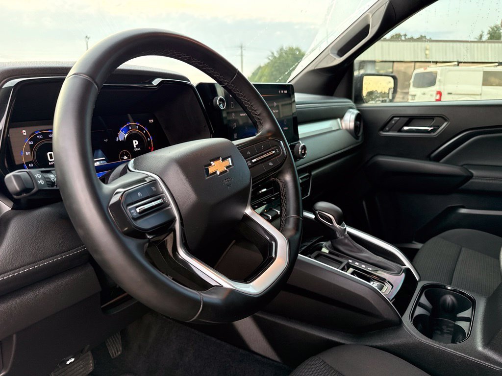 Used 2025 Sterling Gray Metallic Chevrolet LT image 23