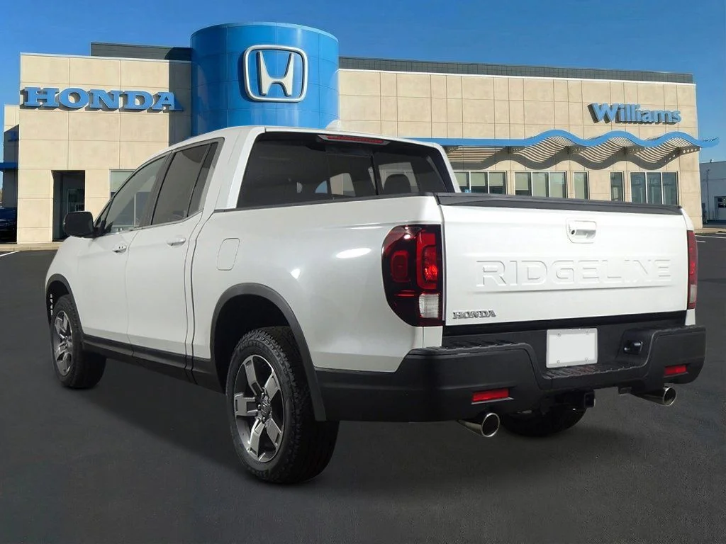 New 2026 PLATINUM WHITE PEARL Honda RTL image 3