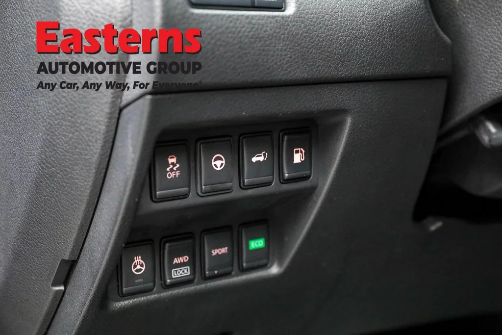 Used 2020 Black Nissan SL image 23