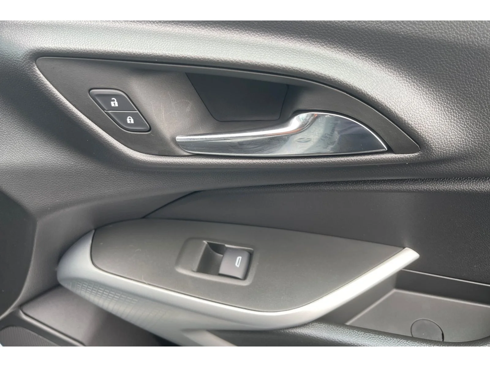 Used 2026 Summit White Chevrolet LS image 21
