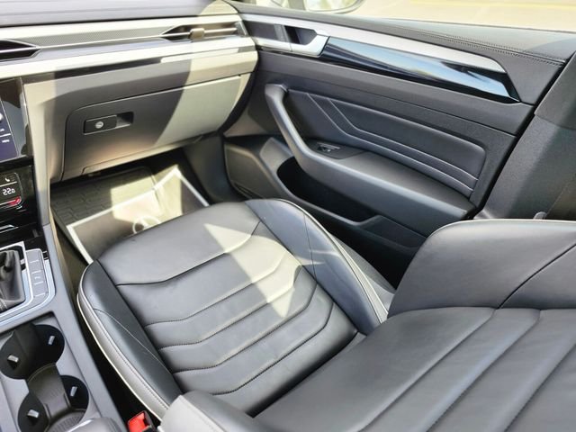 Used 2021 Black Volkswagen 2.0T SEL R-Line image 15