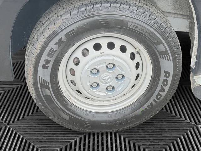 Used 2025 White Ram Base image 9