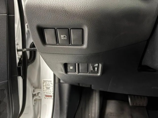 Used 2022 Beige Toyota XLE image 23