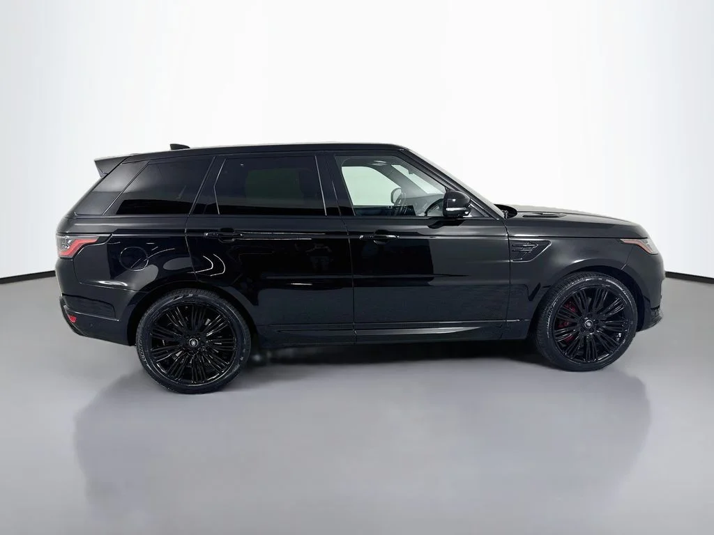 Used 2020  Land Rover HSE Dynamic image 8