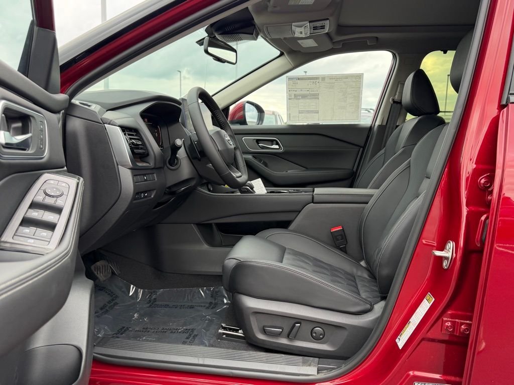 New 2026 Scarlet Ember Tintcoat Nissan Platinum image 49
