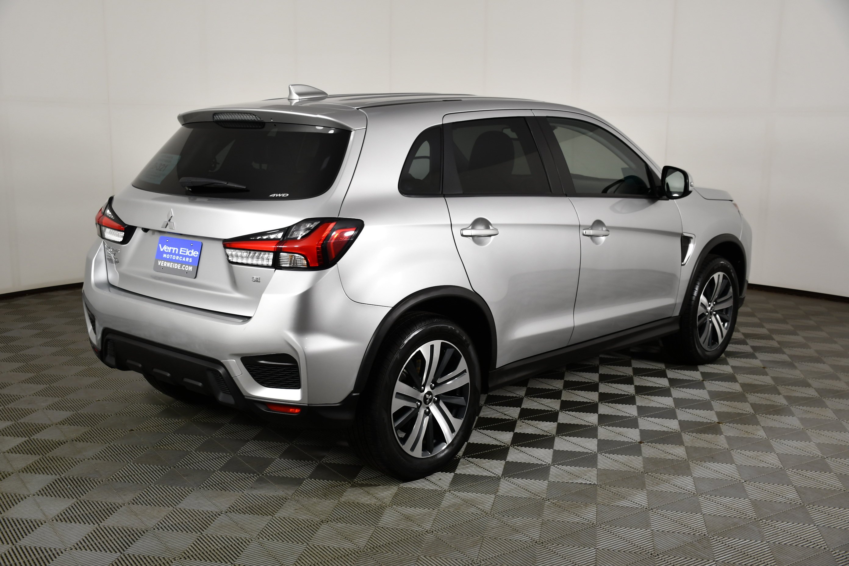 Certified Used 2024 Black Mitsubishi SE image 6