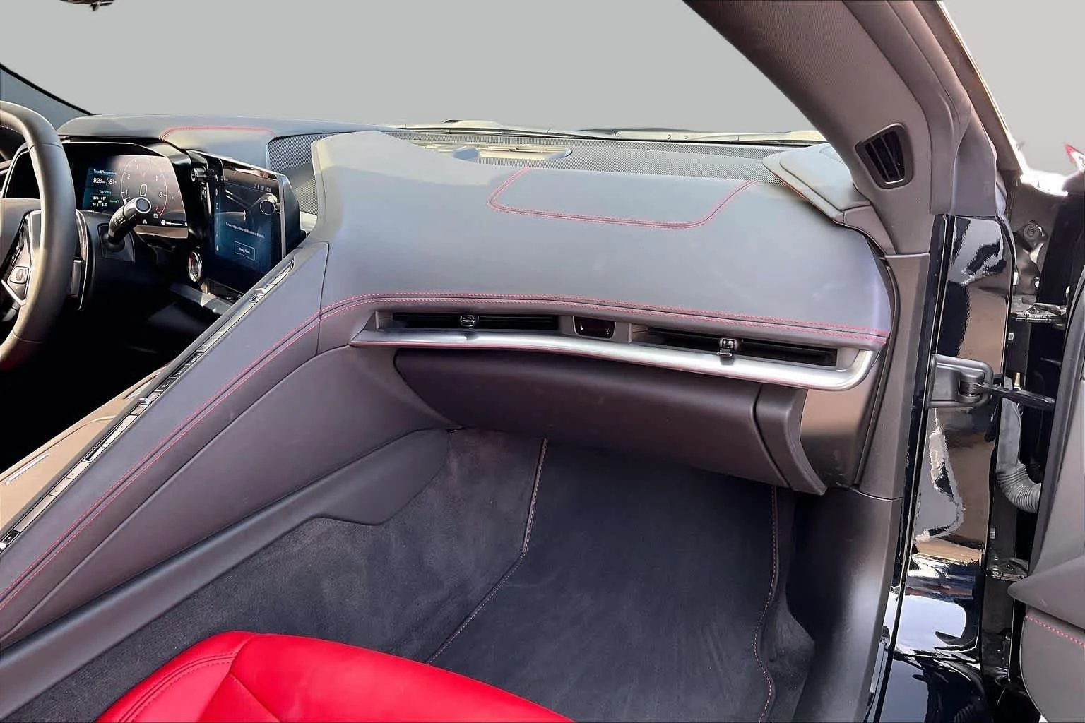 Used 2024 Black Chevrolet 1LT image 16
