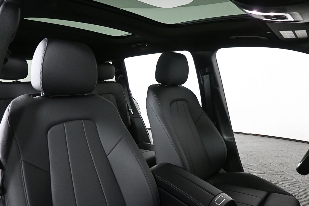 New 2026 Night Black Mercedes-Benz GLB 250 image 22