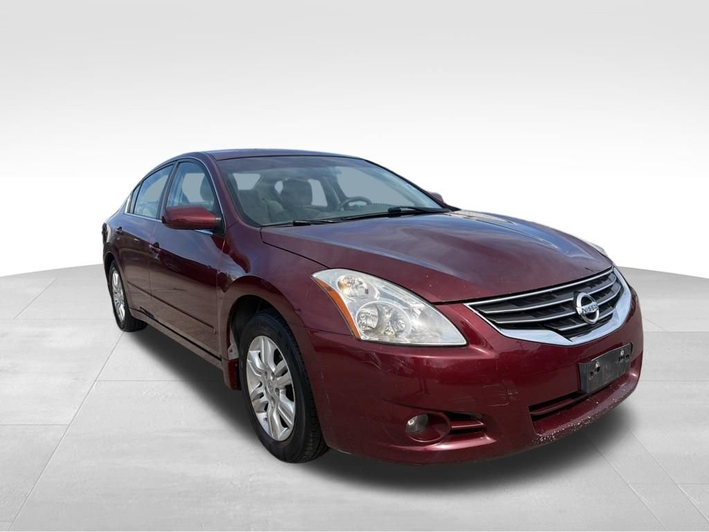 Used 2011 Red Nissan 2.5 S image 8