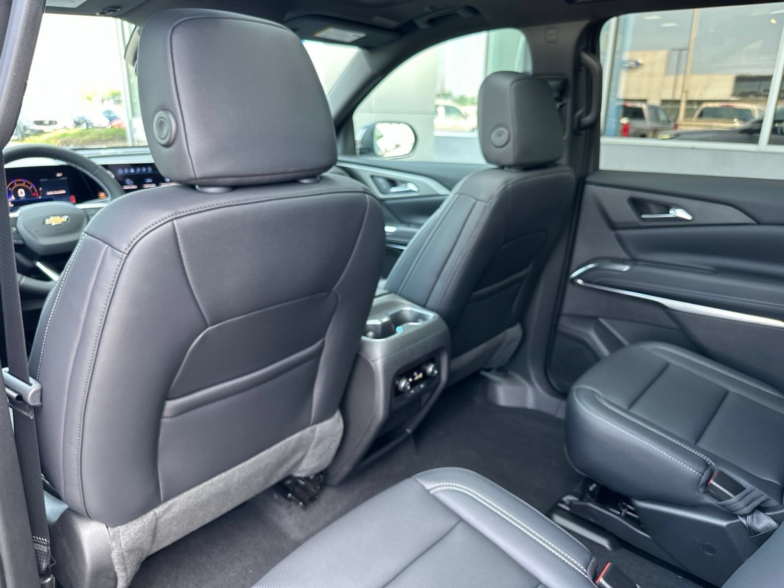 New 2027 Polar White Tricoat Chevrolet LT with Sun and Wheel Package - Exotex Seating image 17