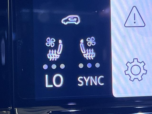 New 2026 White Volkswagen SE image 18