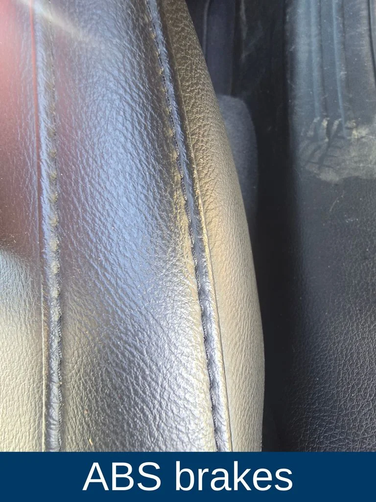 Certified Used 2018 Gray Jeep Limited image 10