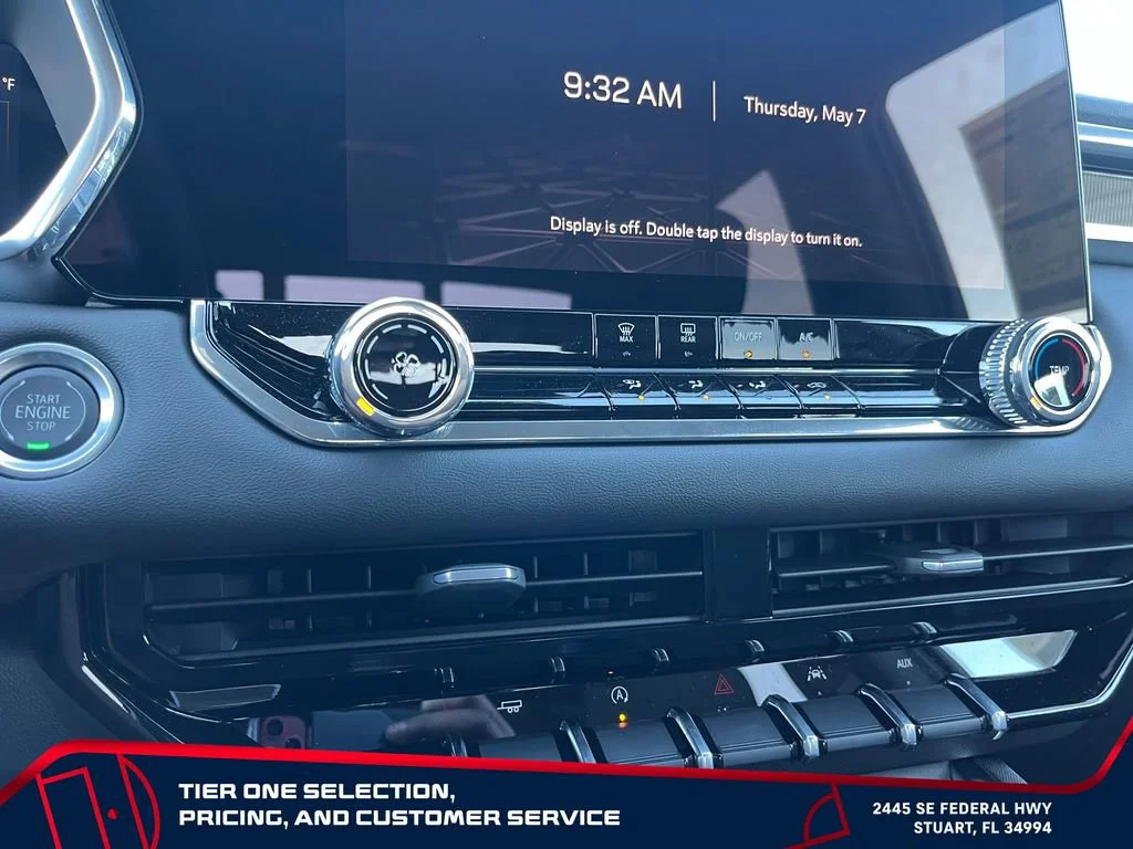 New 2026 Summit White GMC Elevation image 28
