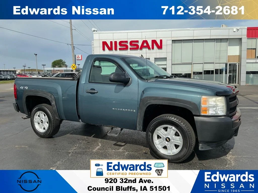 2009 Chevrolet Silverado 1500 Work Truck 4X4 Regular Cab SWB's photo