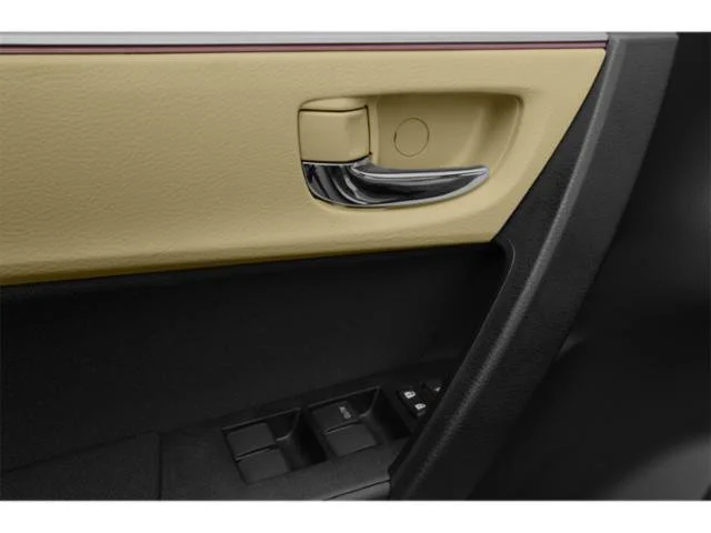 Used 2015 Slate Metallic Toyota L image 20