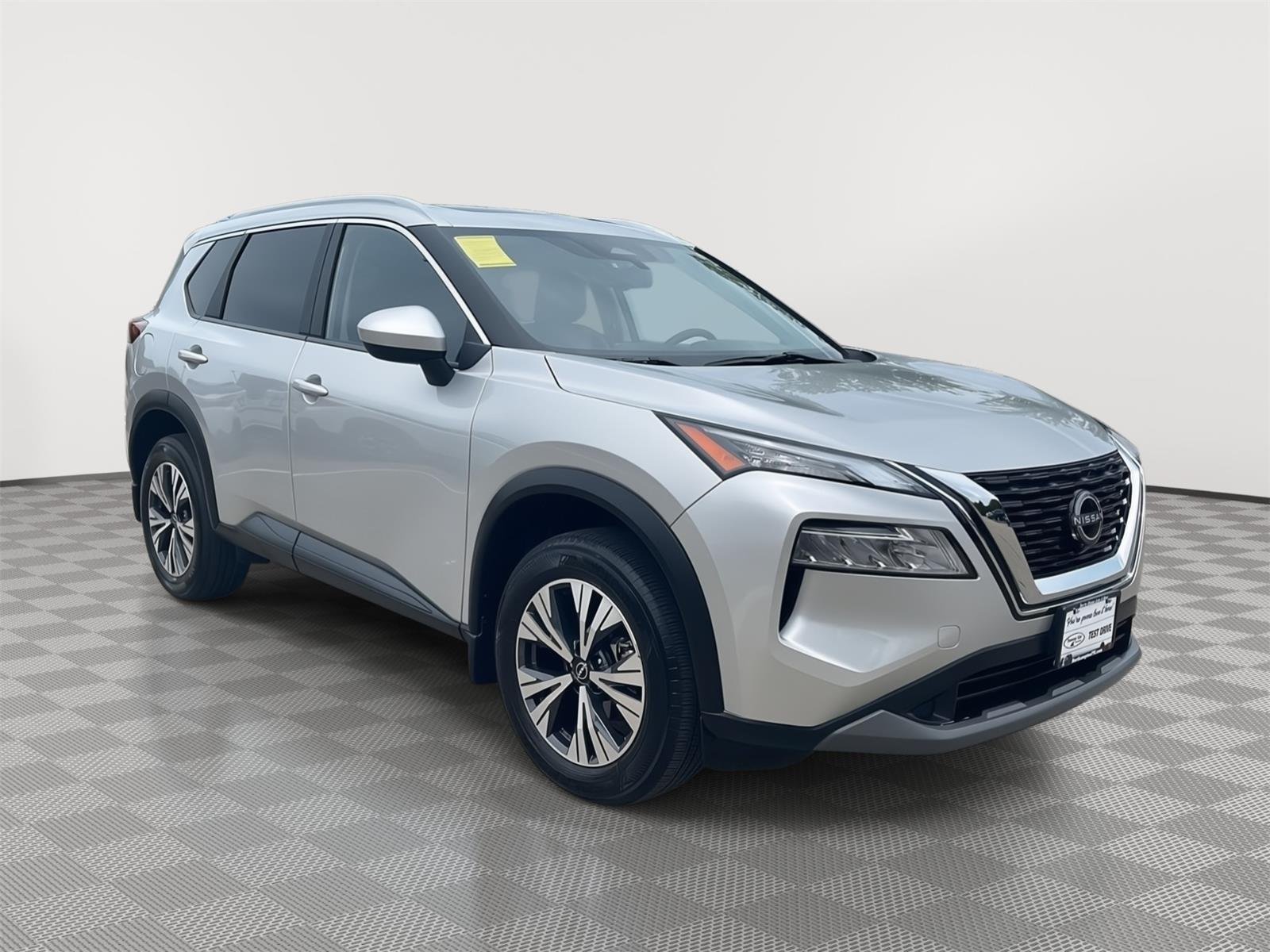 Used 2023 Brilliant Silver Metallic Nissan SV image 3
