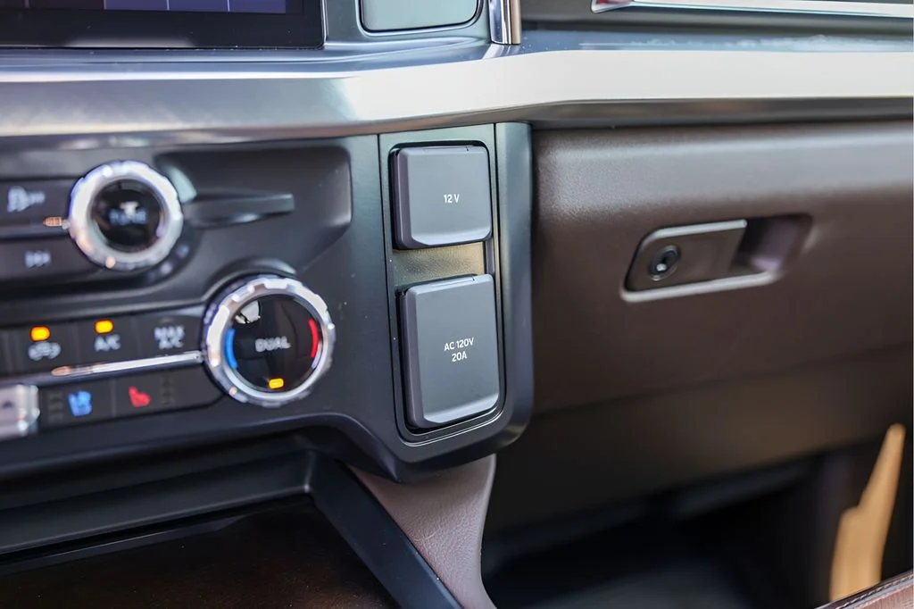 Used 2025 Black Ford King Ranch image 22