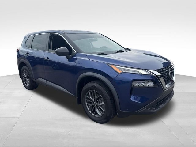 Used 2021 Blue Nissan S image 7
