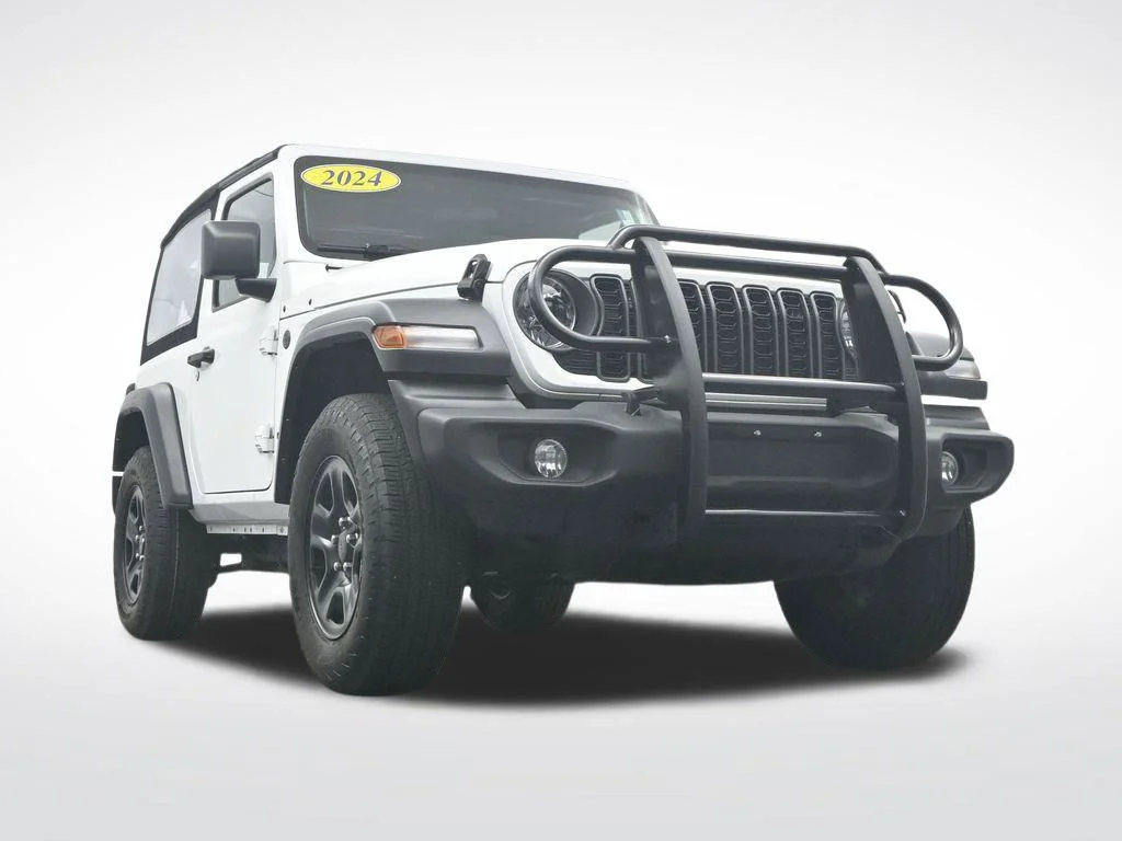 Used 2024 White Jeep Sport image 36