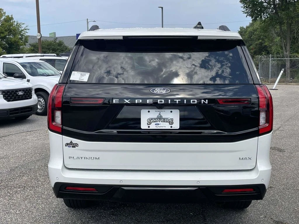 New 2027 White Ford Platinum image 4