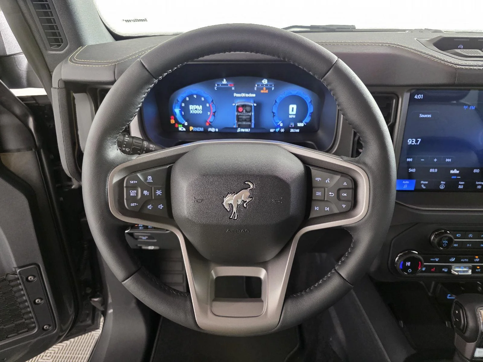Used 2025 Carbonized Gray Metallic Ford Badlands image 27