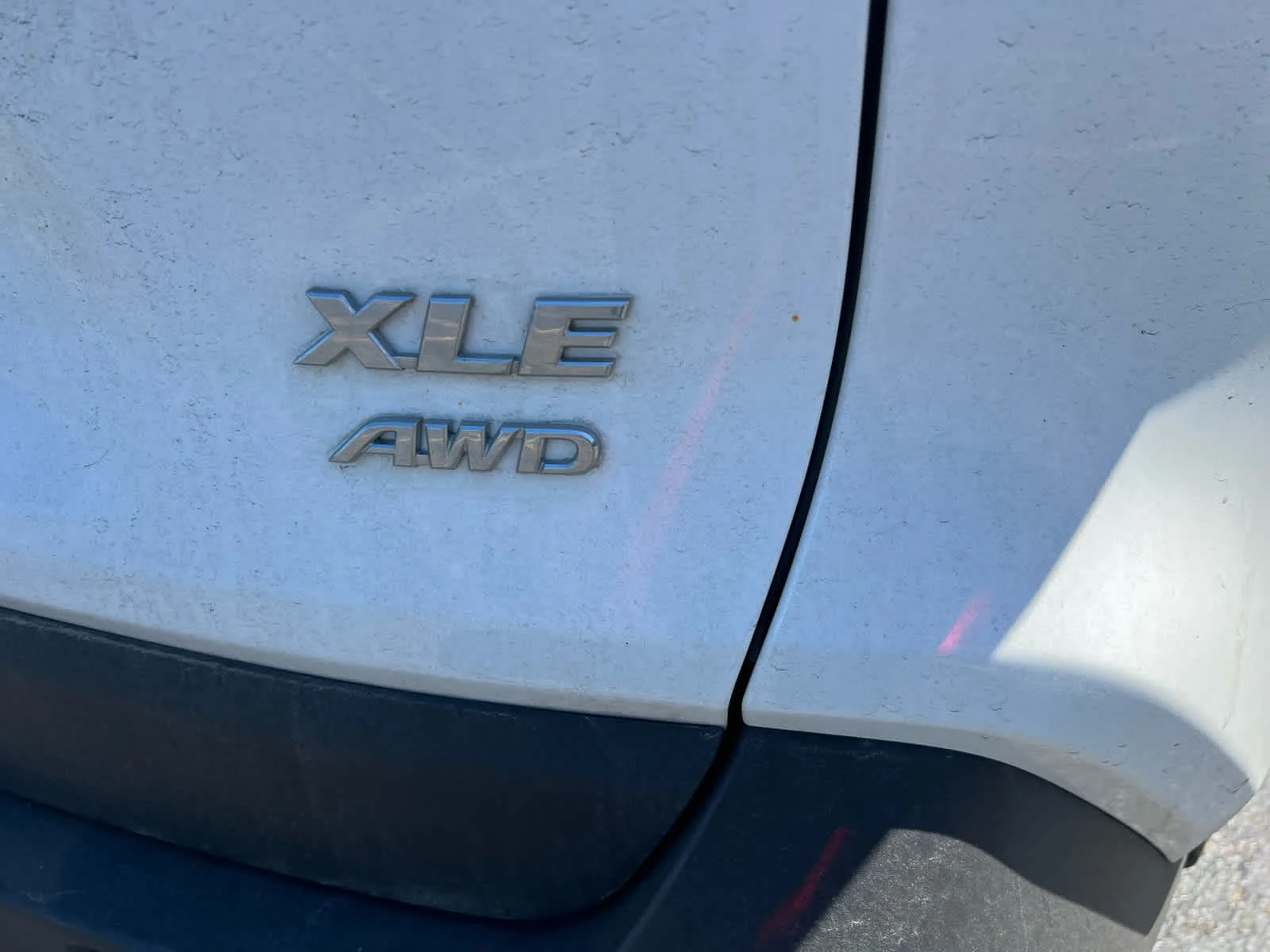 Used 2023 Ice Cap Toyota XLE image 15