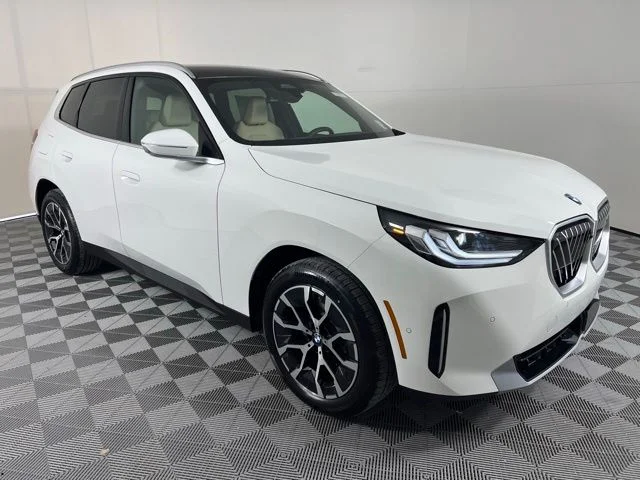 2026 BMW X3 30 XDRIVE's photo