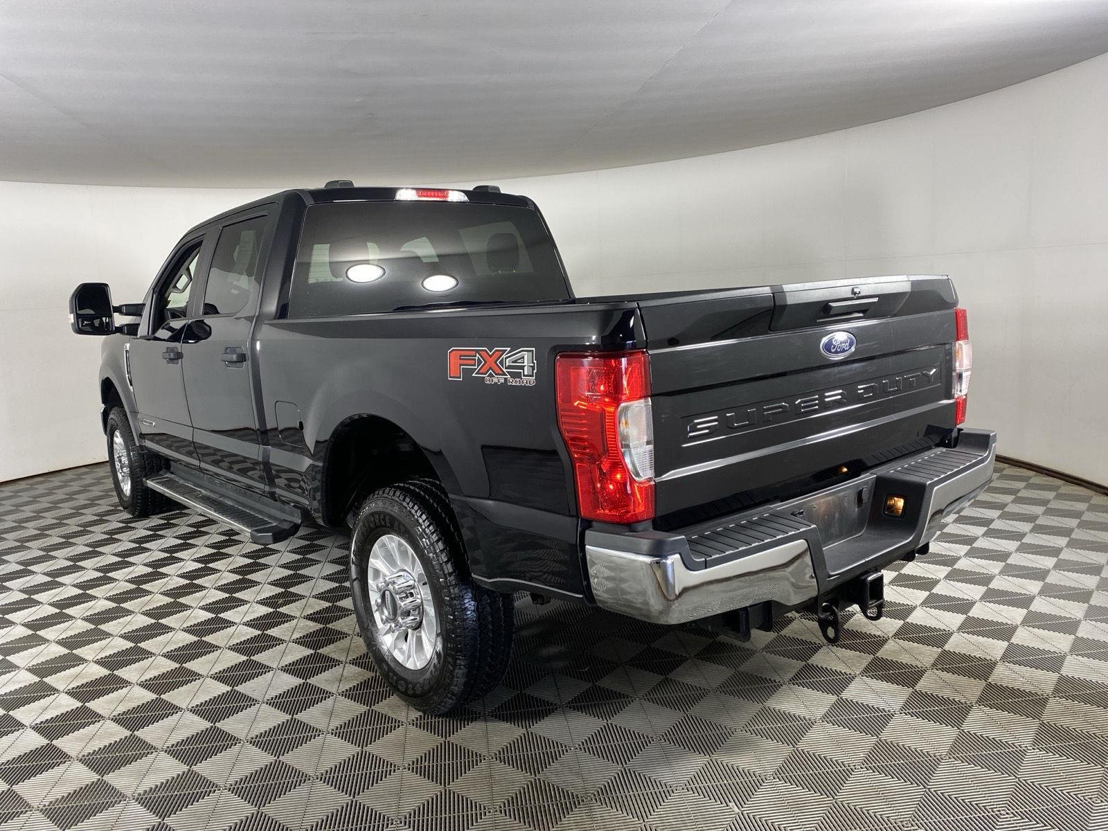 Used 2022 Agate Black Ford XL image 8