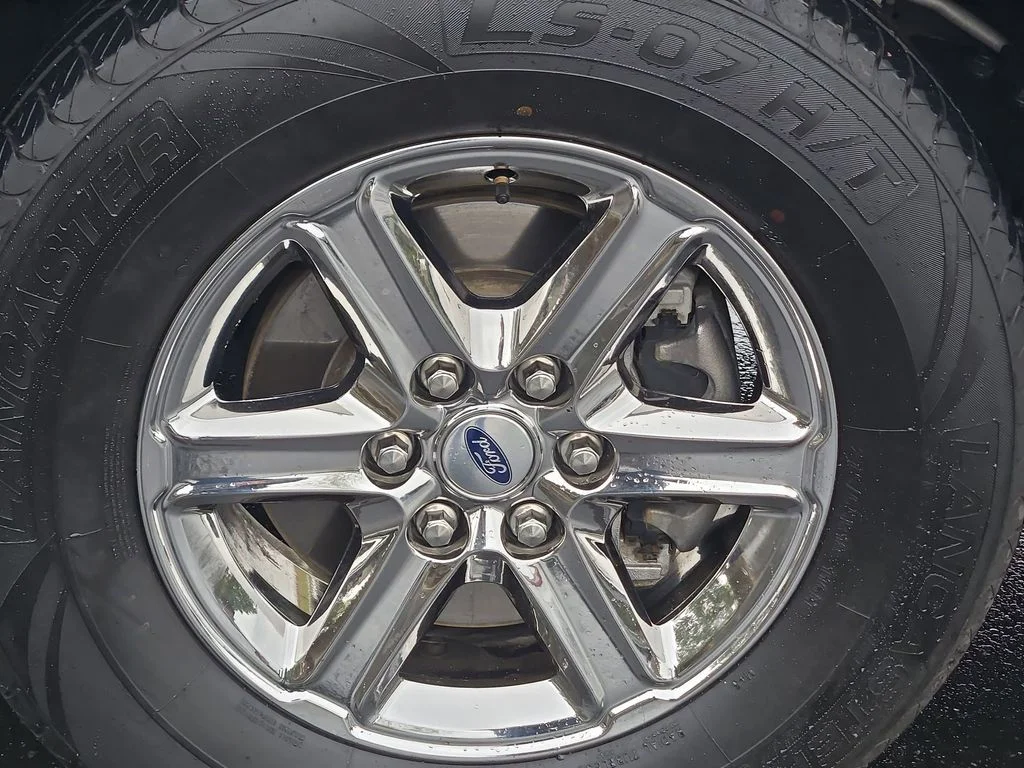 Used 2024 Blue Ford XLT image 44