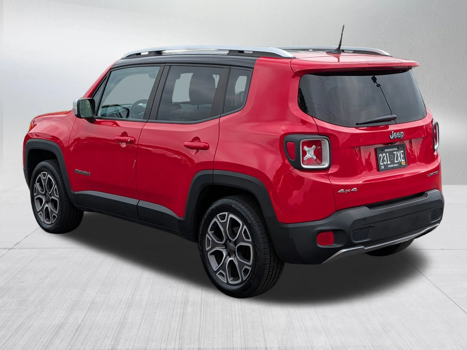 Used 2015 Colorado Red Jeep Limited image 5