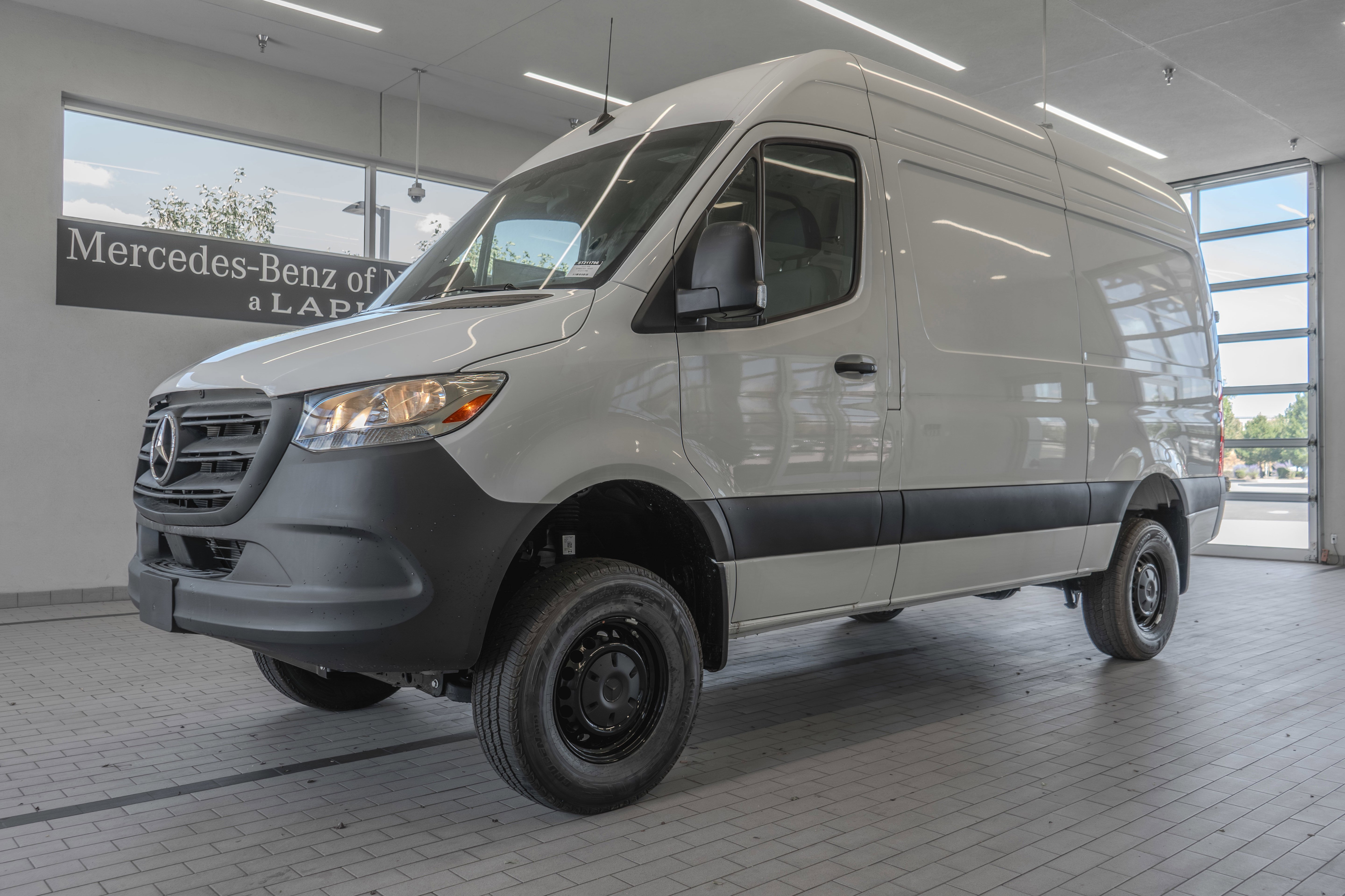 2025 Mercedes-Benz Sprinter Cargo Van Base - Photo 40