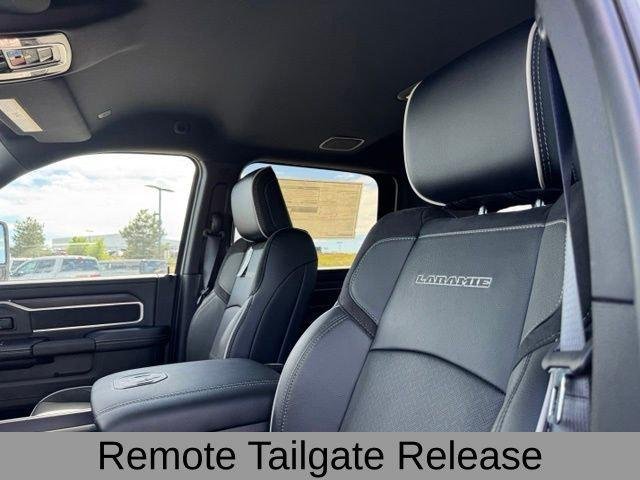 New 2026 Bright White Clear-Coat Exterior Paint RAM LARAMIE image 12
