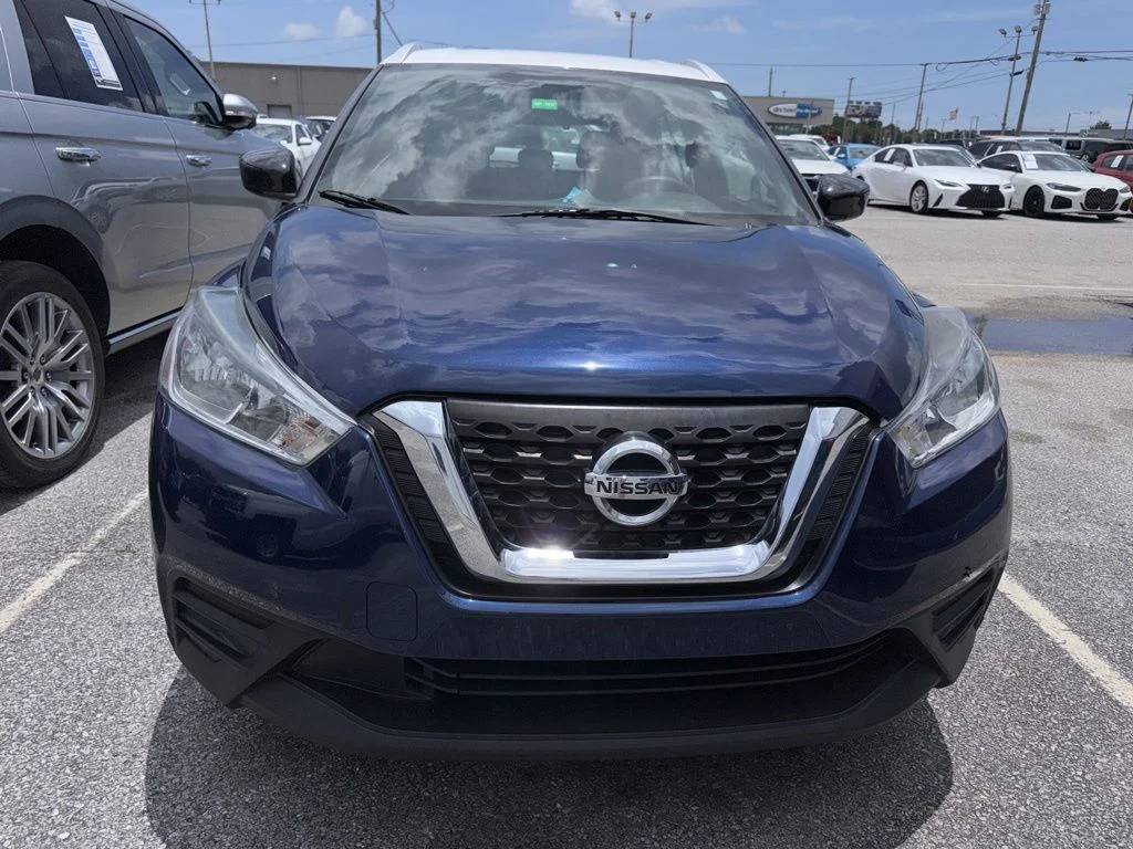 Used 2019 Nissan Kicks SV with VIN 3N1CP5CU8KL564069 for sale in Tuscaloosa, AL