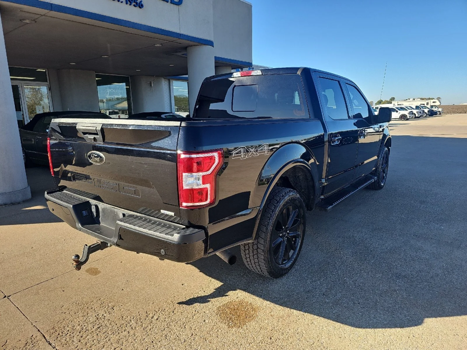 Used 2020 Agate Black Metallic Ford XLT image 13