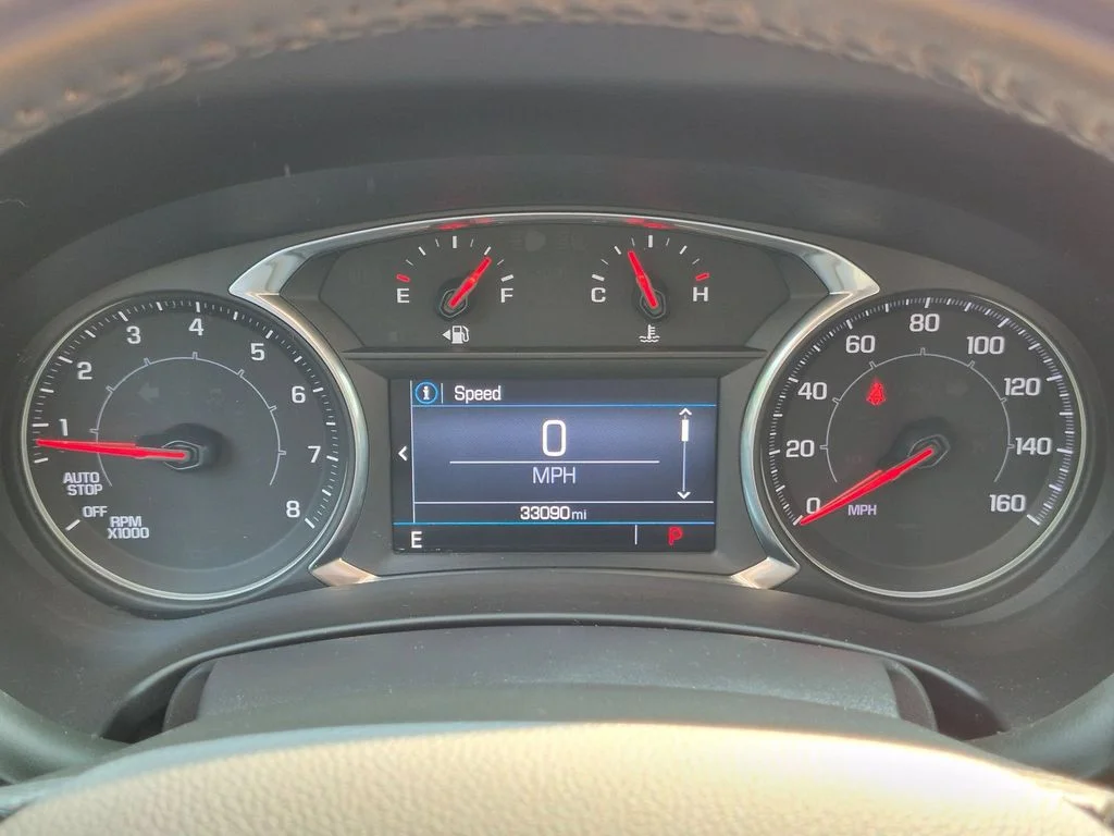 Used 2021 White GMC SLE image 15